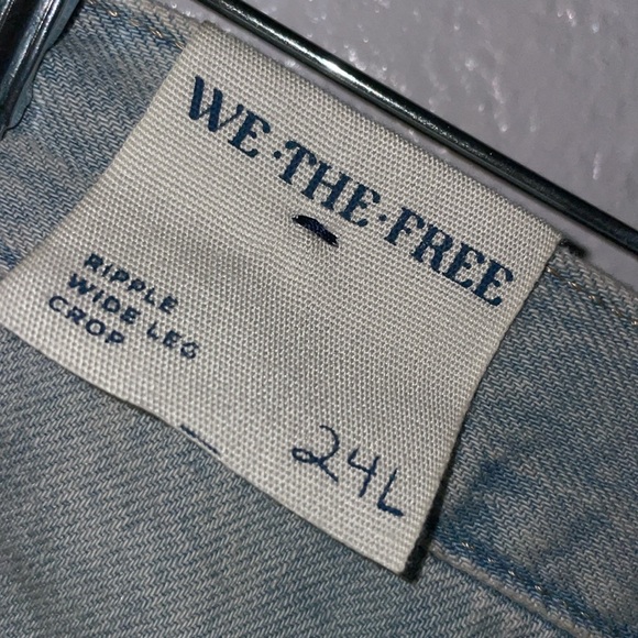 FREE PEOPLE WE THE FREE ripple wide-leg crop jeans - Picture 4 of 8